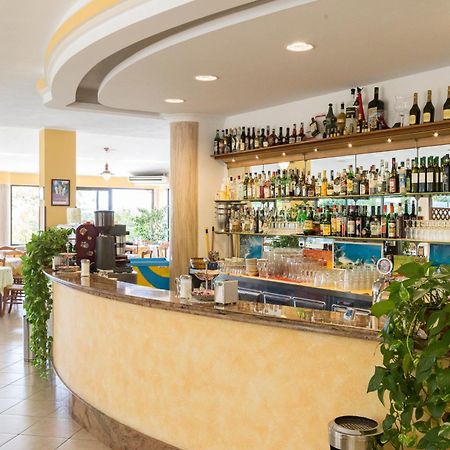 Happy Days Aparthotel Capo Vaticano Bagian luar foto