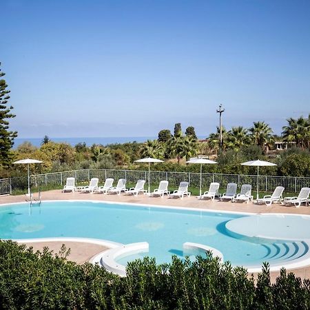 Happy Days Aparthotel Capo Vaticano Bagian luar foto
