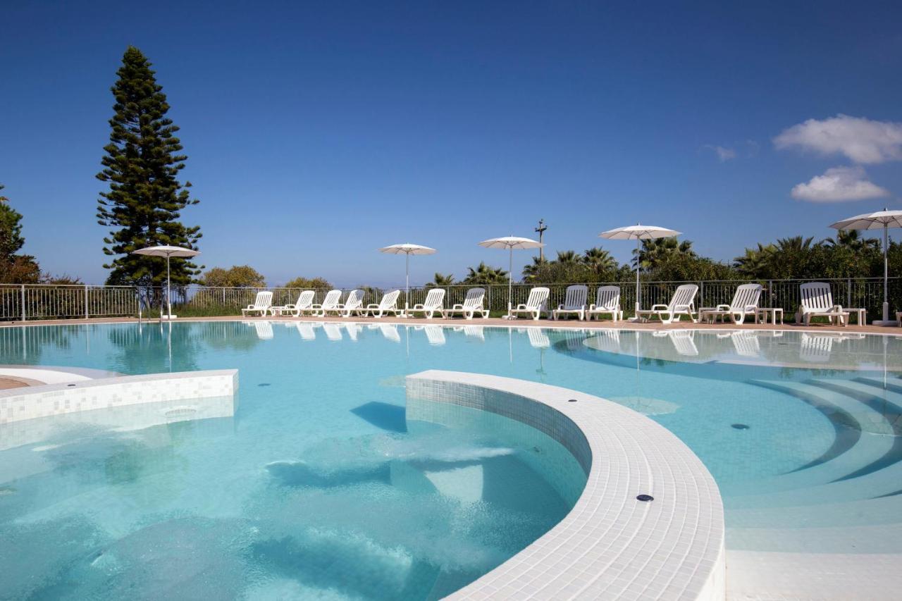 Happy Days Aparthotel Capo Vaticano Bagian luar foto